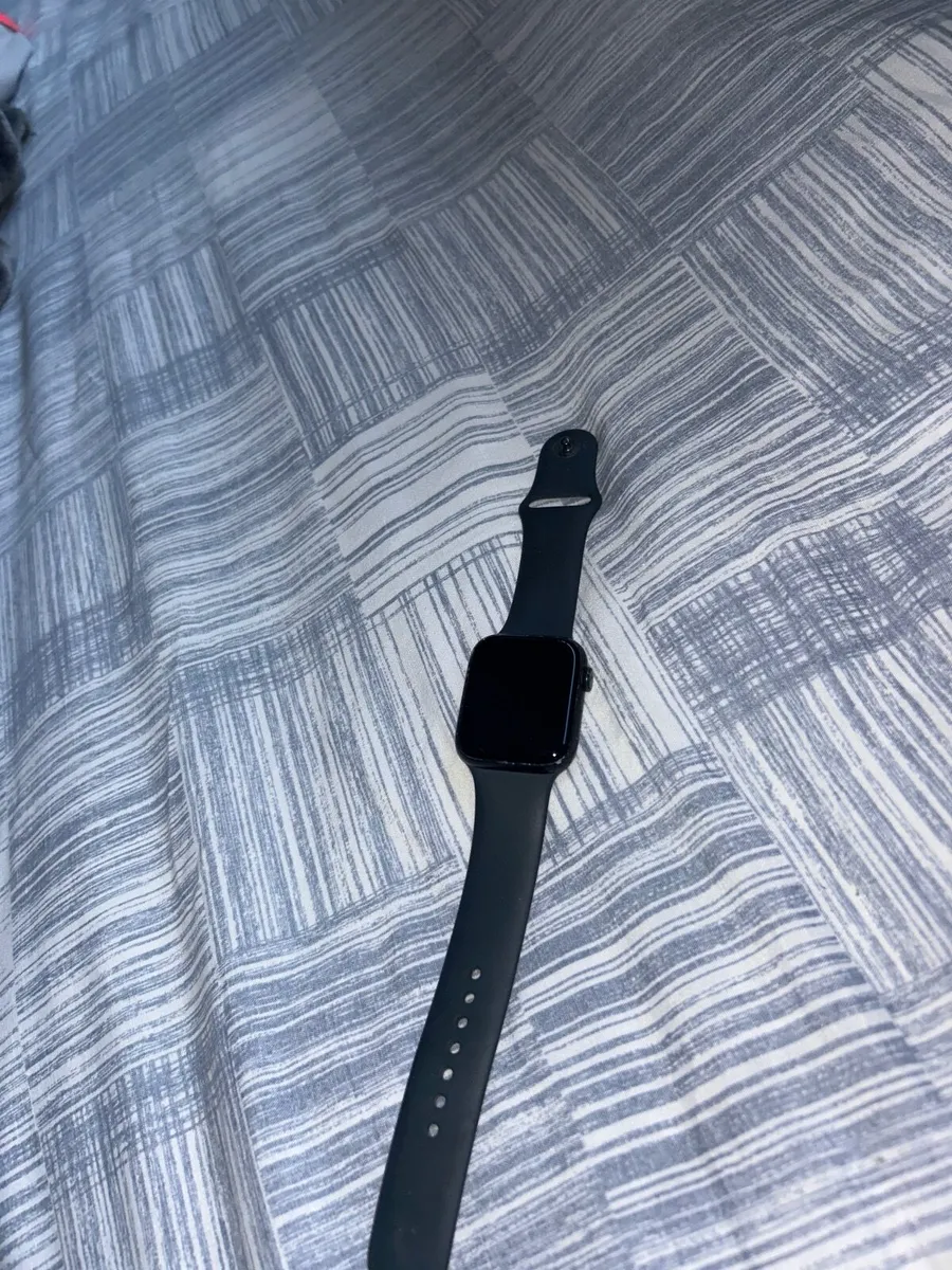 Apple Watch Series 7 - Image 2