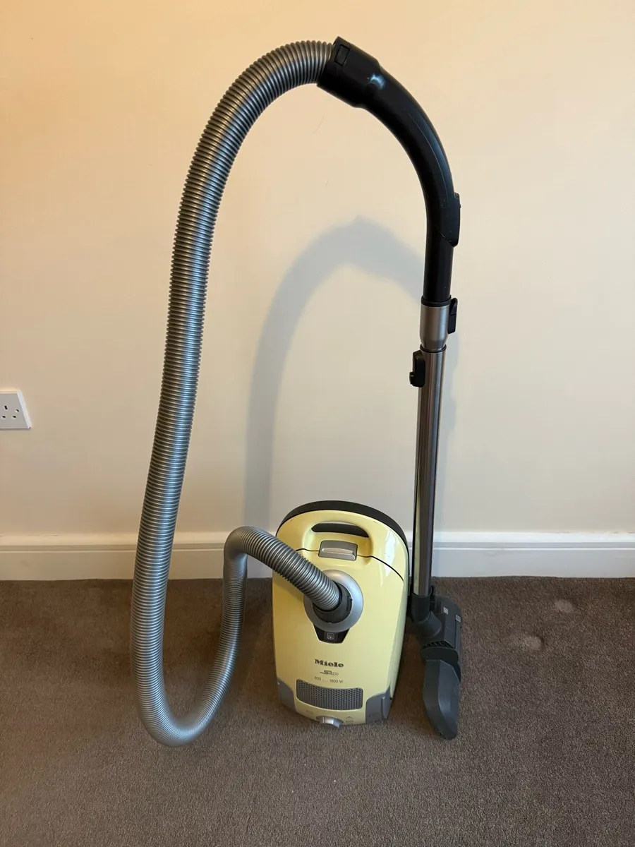 Miele hoover - Image 1