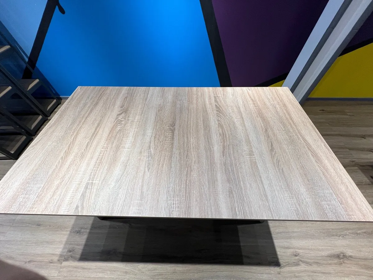 Dining table - Image 4