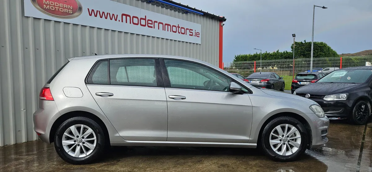 Volkswagen Golf auto 1.2 comfortline dsg low kms - Image 4