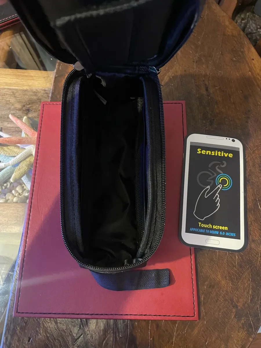 Bicycle Bag. Touch Screen Waterproof - Image 3