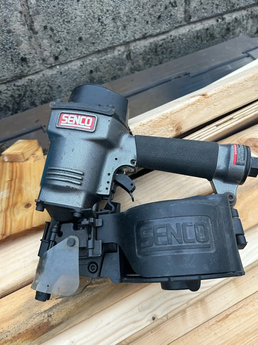 Senco coil nail gun - Image 1