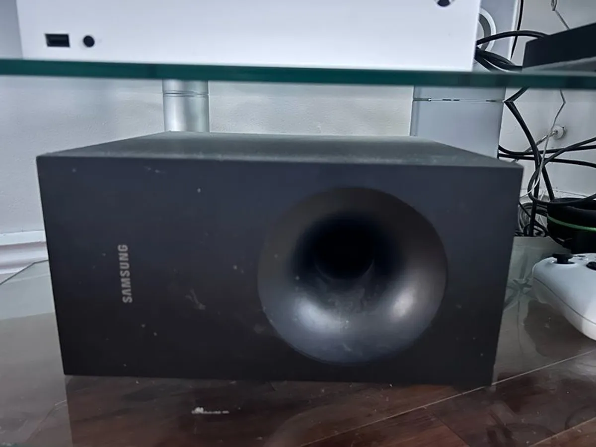 55 inch samsung curved TV - Image 3
