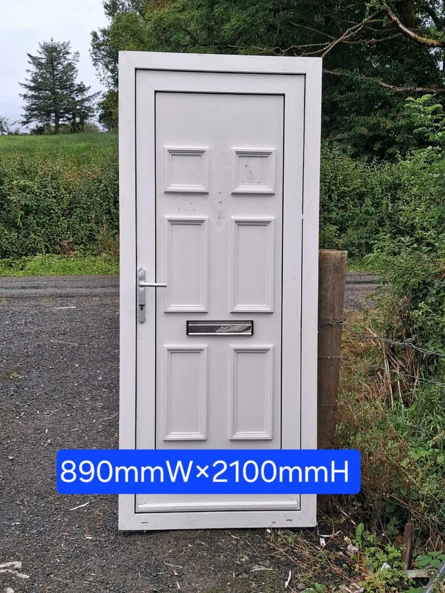 SELECTION OF PVC DOORS - Image 3