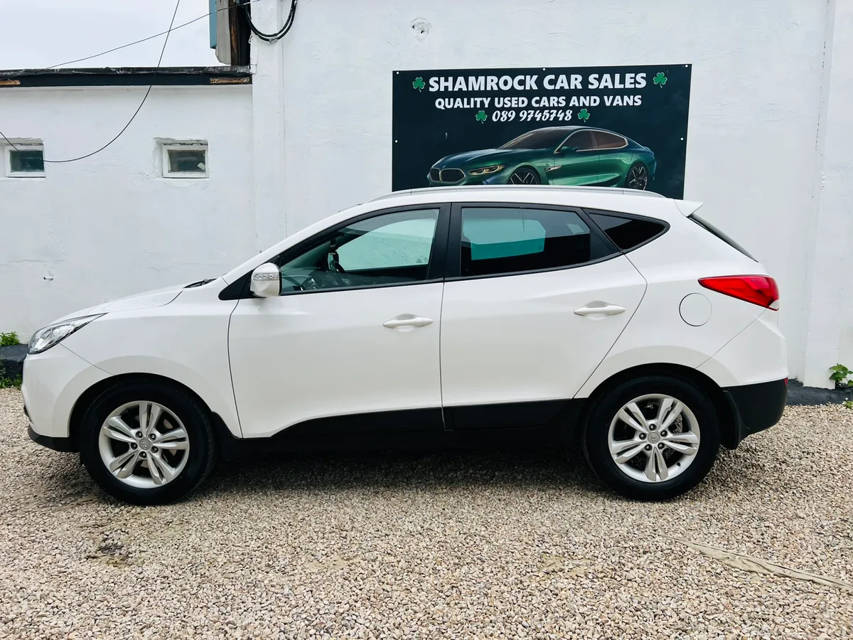 2013 Hyundai ix35 1.7 Crdi Top Spec *Low kms* - Image 2