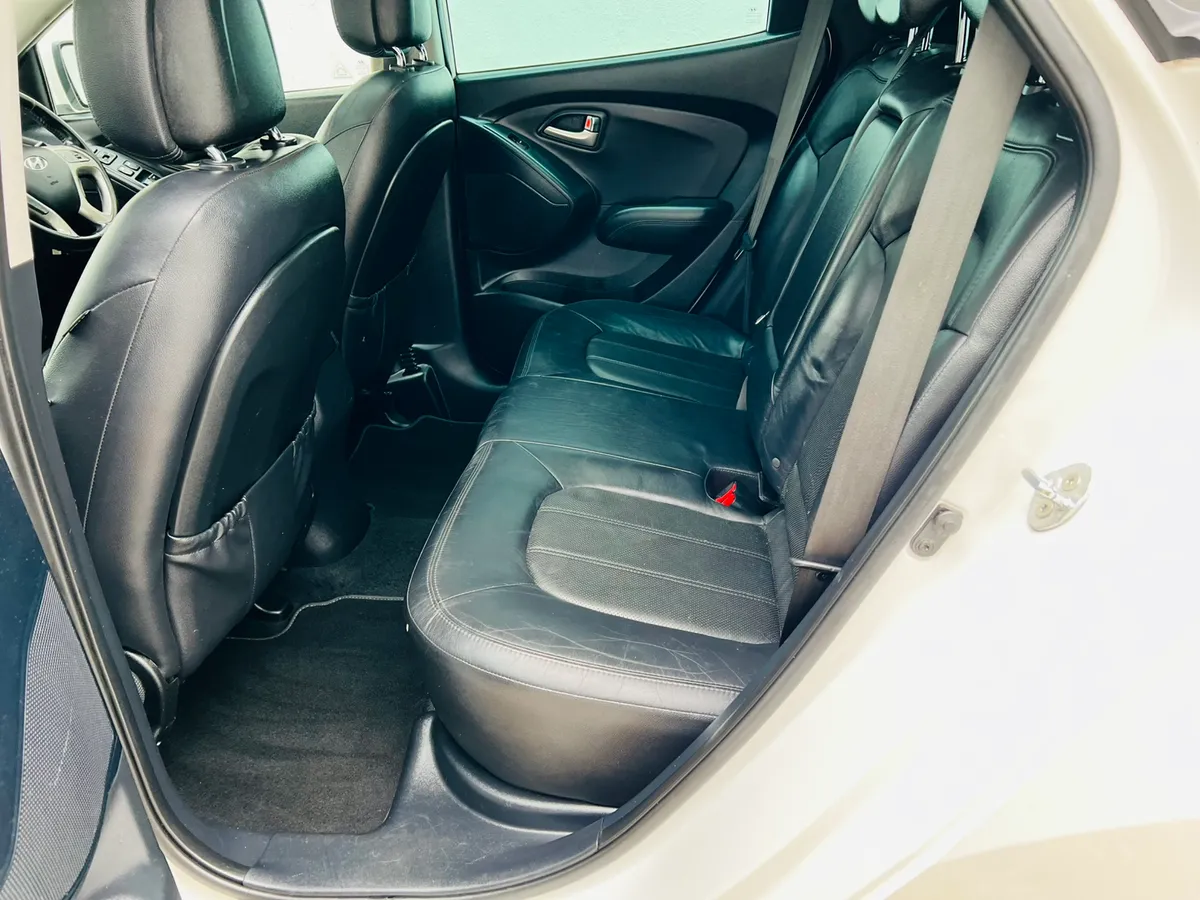 2013 Hyundai ix35 1.7 Crdi Top Spec *Low kms* - Image 4