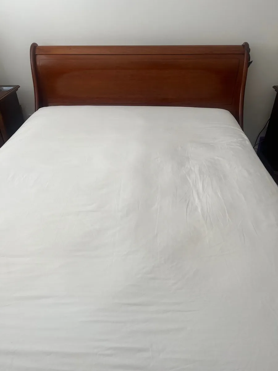 5 foot solid cherry wood sleigh Bed - Image 1