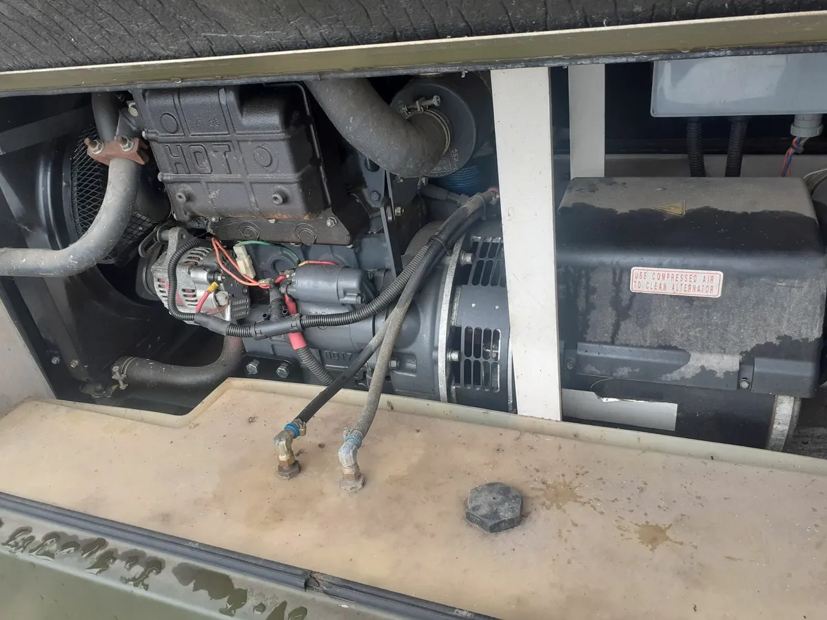 Diesel Generator with hydraulic spotlights - Image 4