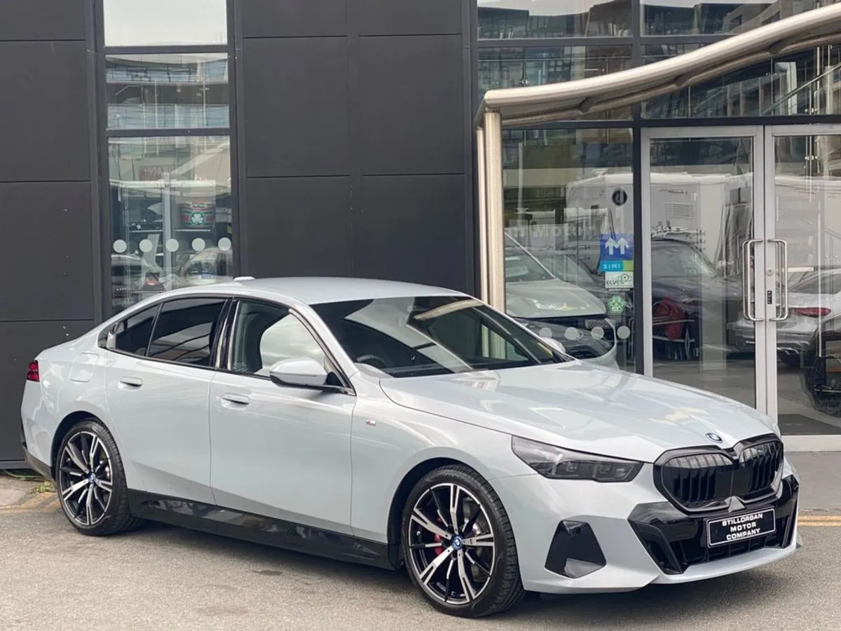 BMW 5 Series 530e M-sport Pro Auto (phev) - Image 1