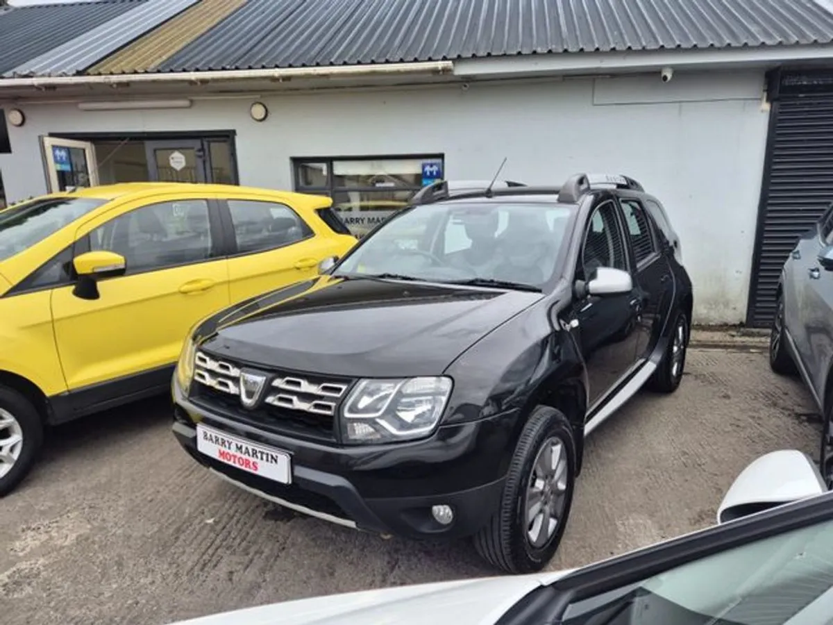 Dacia Duster Laureate 1.2 TCE Petrol - Image 2