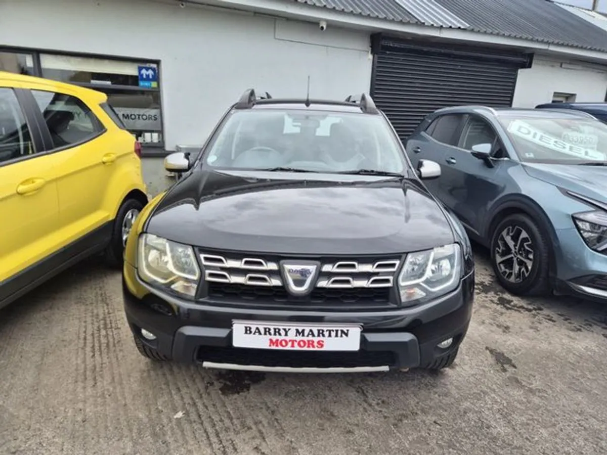 Dacia Duster Laureate 1.2 TCE Petrol - Image 3
