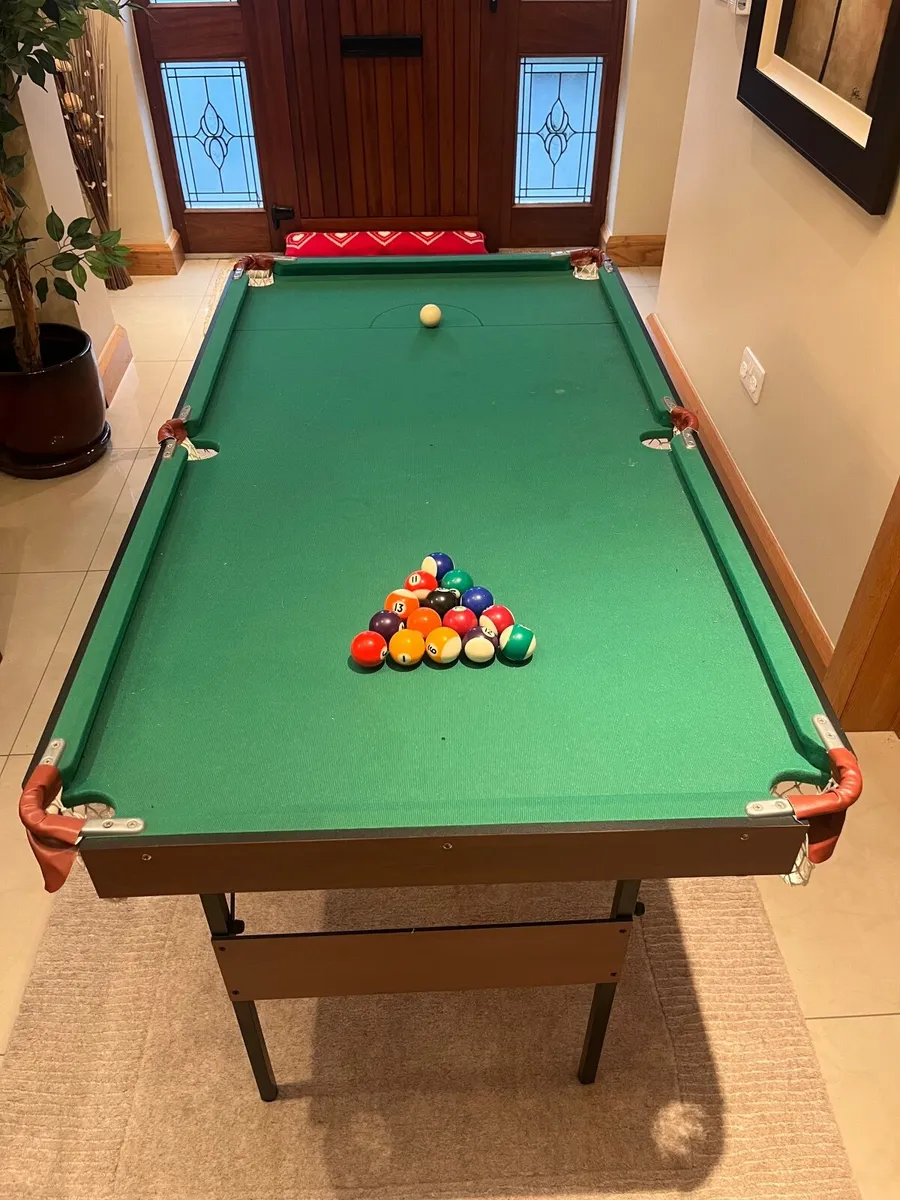 Children’s snooker table - Image 1