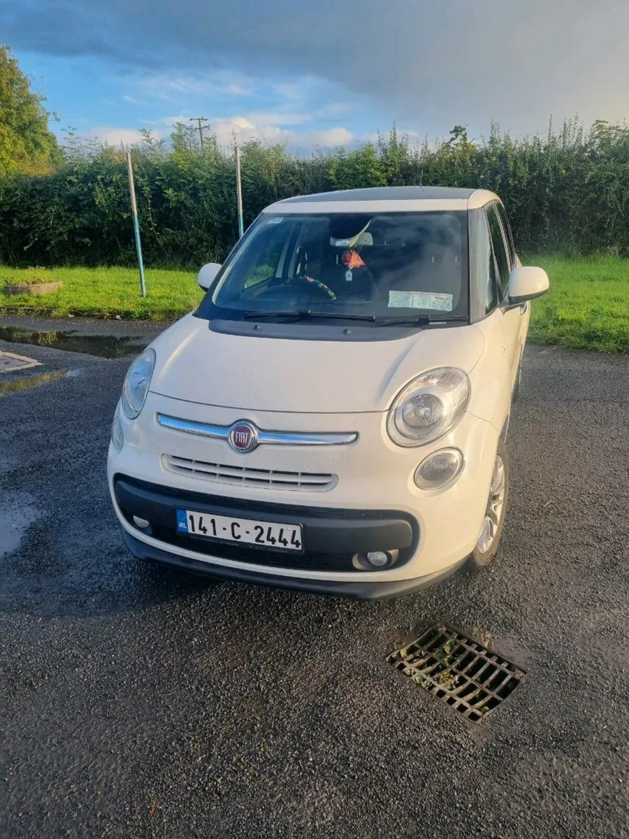 Fiat 500L - Image 1