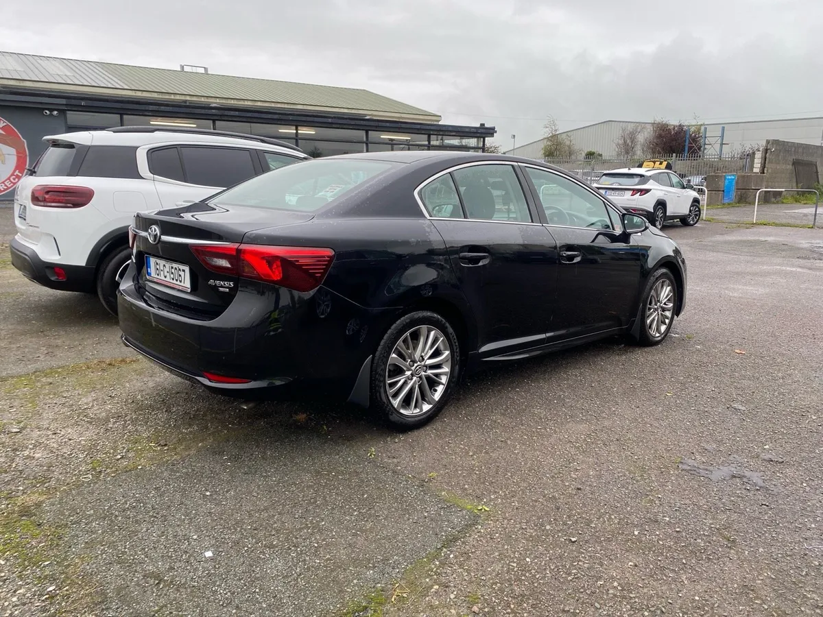 161 Toyota Avensis - Image 4