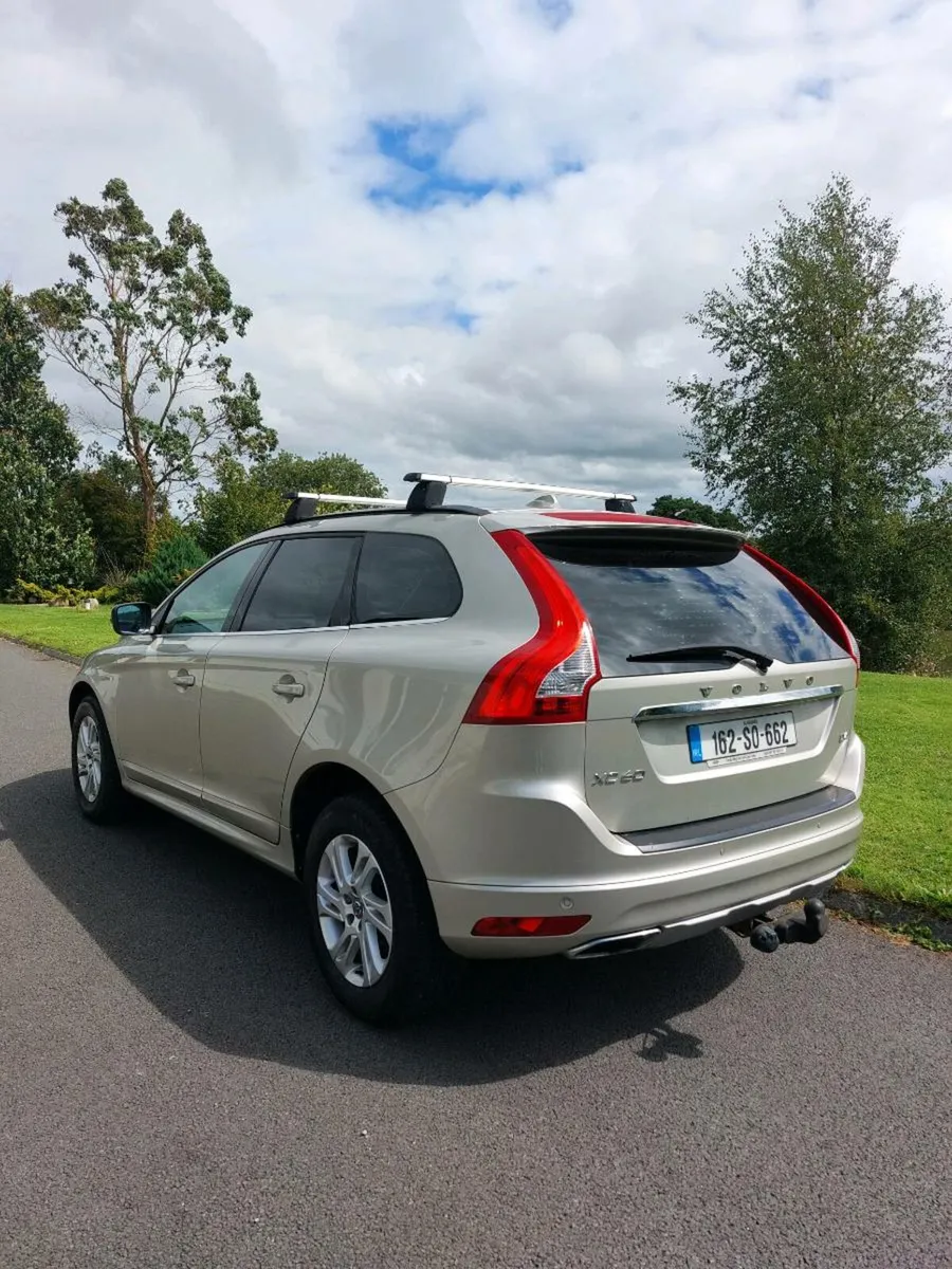 Volvo XC60 2016 - Image 2