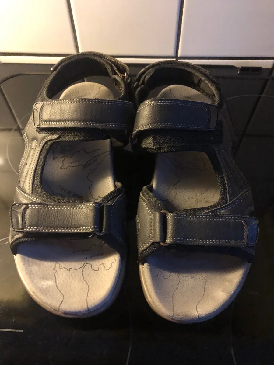 Mens M&S sandals like new size 43 €15 - Image 1