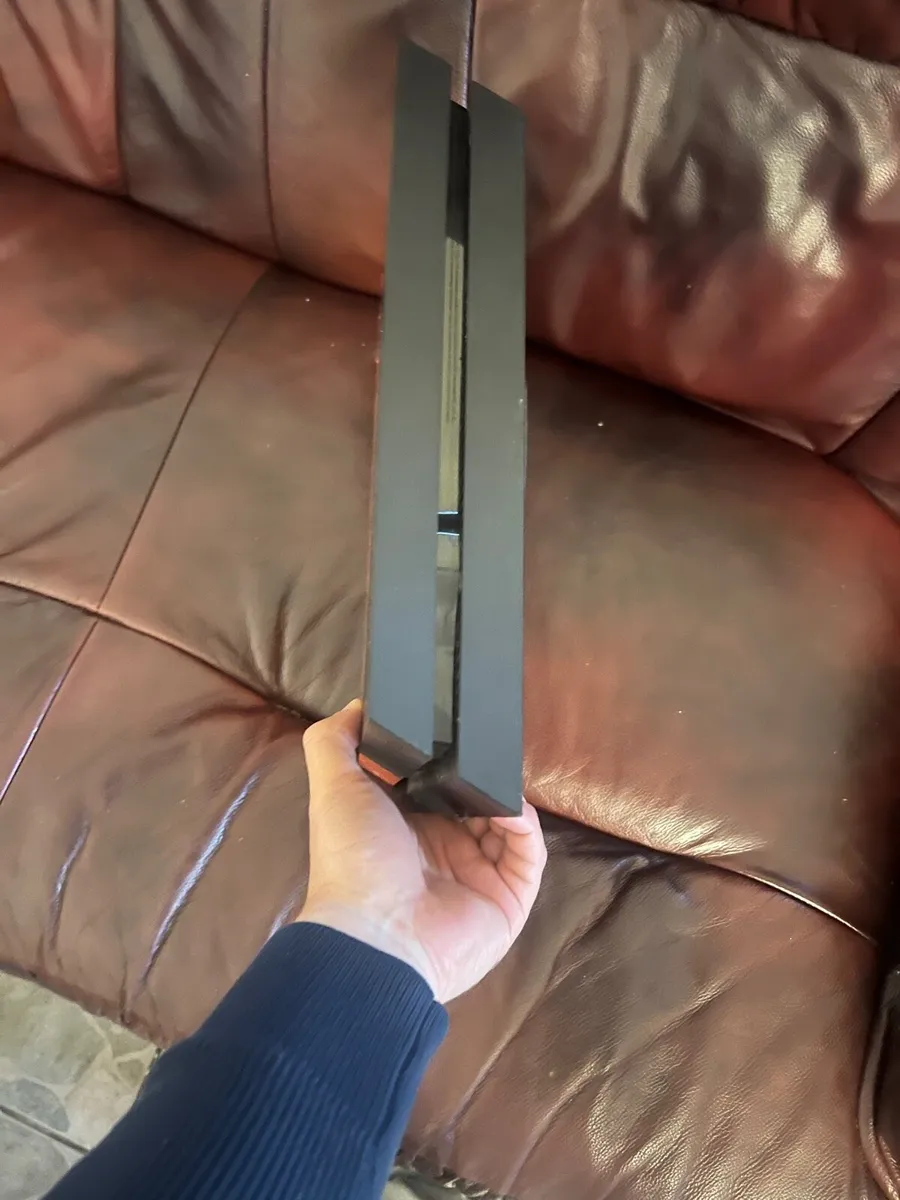 PlayStation 4 - Image 2