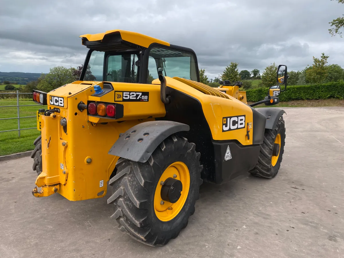 2017 JCB 527-58 AGRI - Image 3