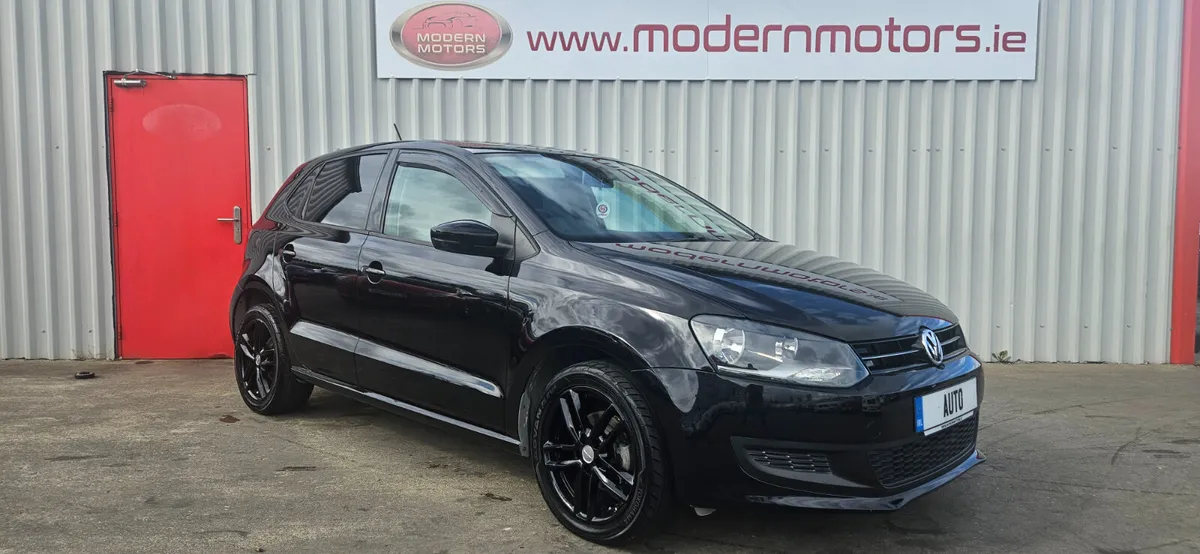 Volkswagen Polo automatic 1.2 comfortline low kms - Image 2