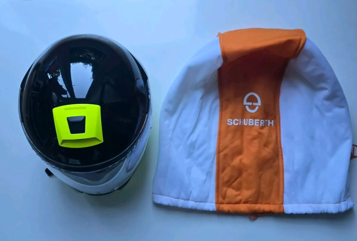 Motor Bike Helmet Schuberth C4 - Image 3