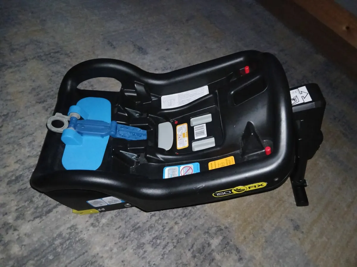 Graco Iosfix carseat base - Image 2