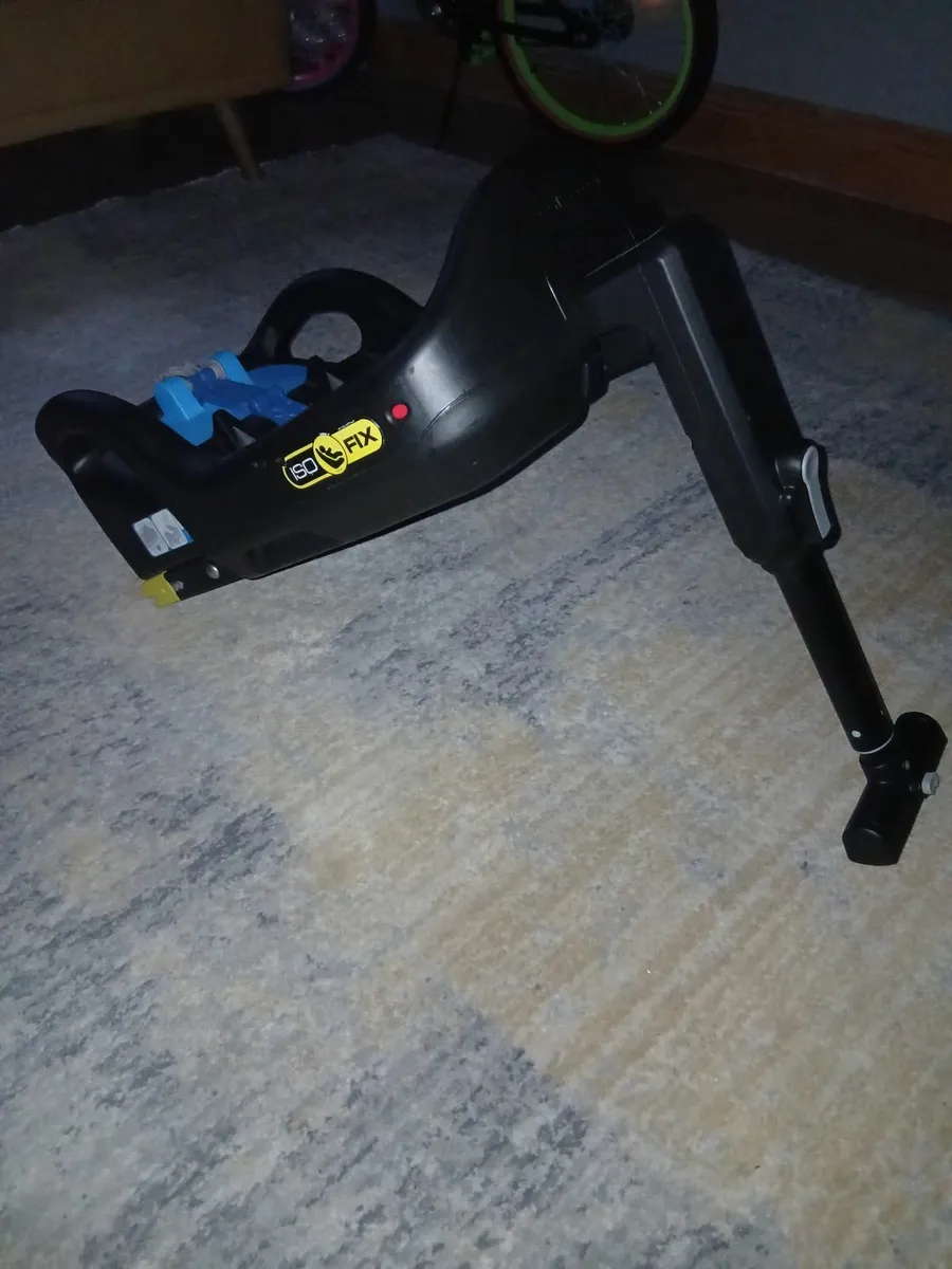 Graco Iosfix carseat base - Image 4