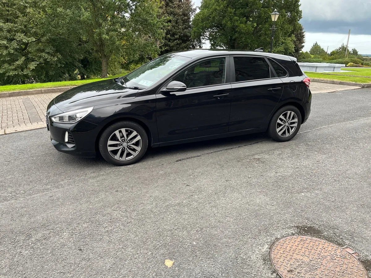 Hyundai I30 1.6d SE NAV AUTO - Image 2