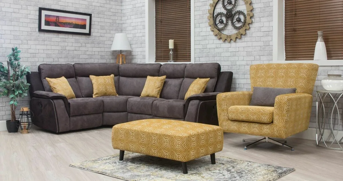 Swivel chairs accent chairs statement chairs - Image 1