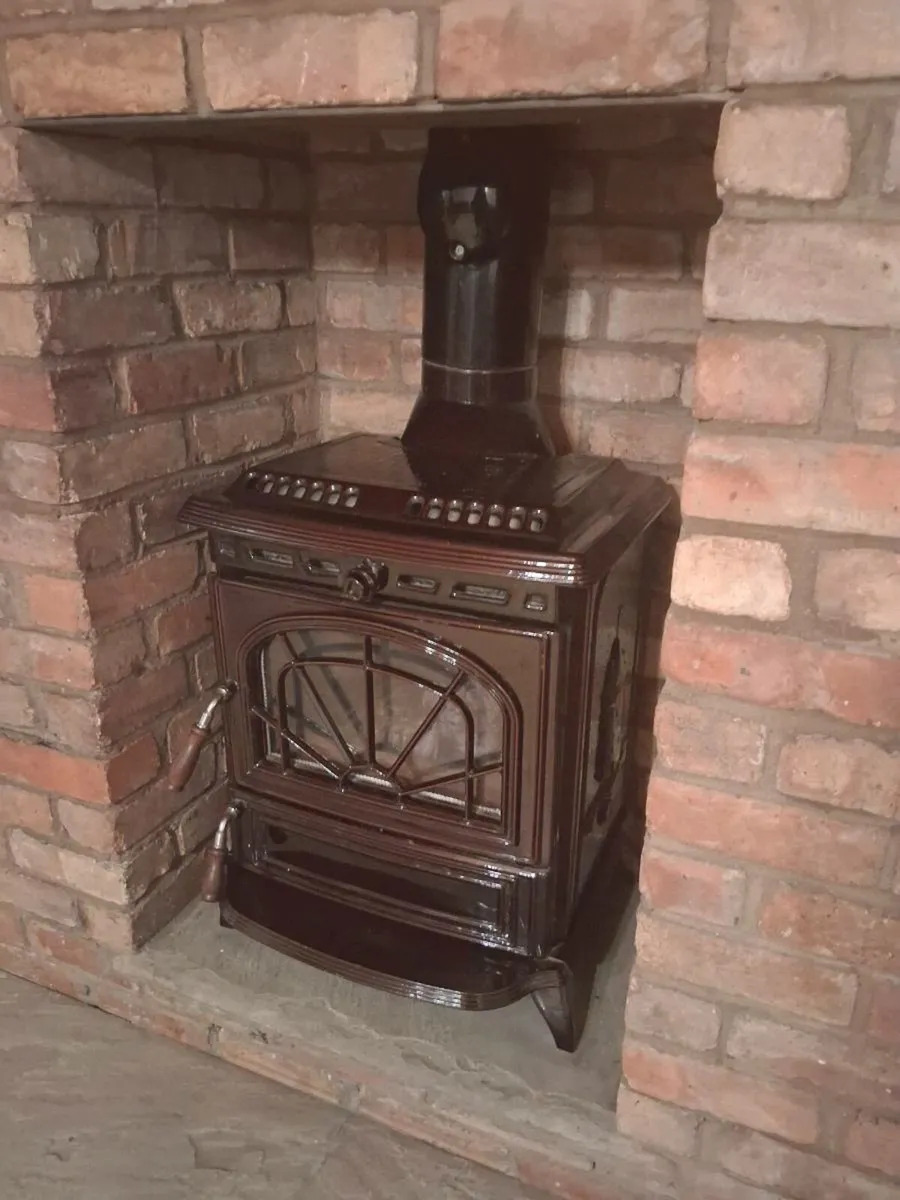 Stanley Erin solid fuel stove - Image 2
