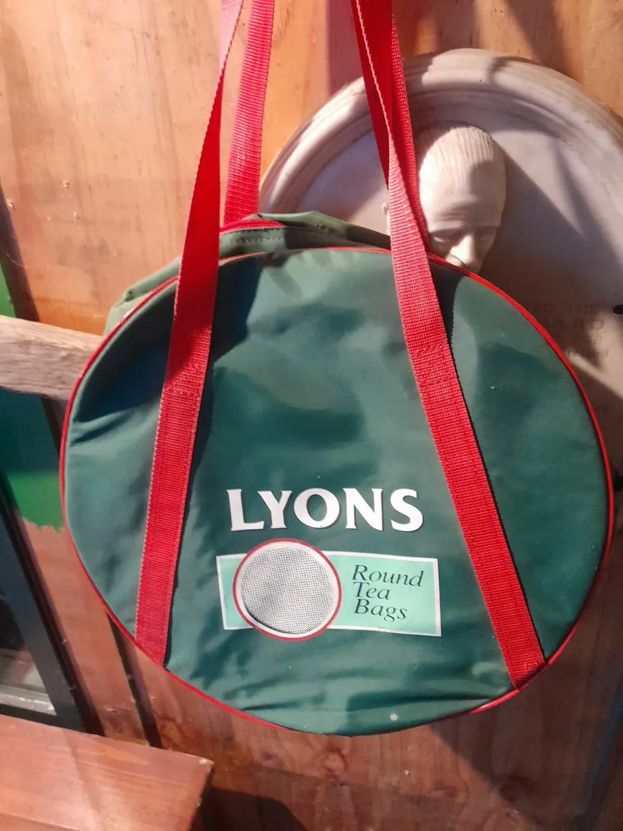 Vintage  lyons tea  sports  bag - Image 2
