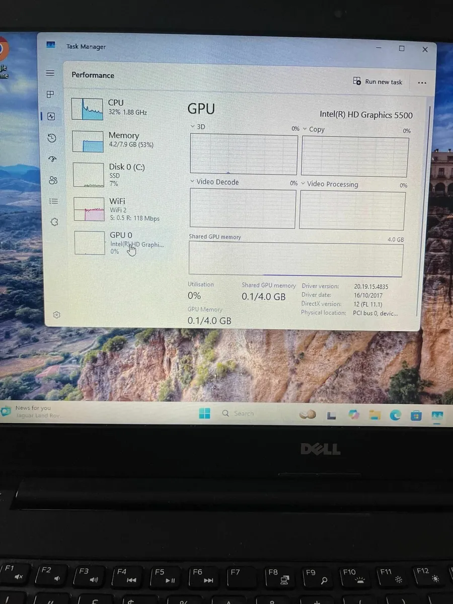Laptop DELL Latitude 3550 - Image 3