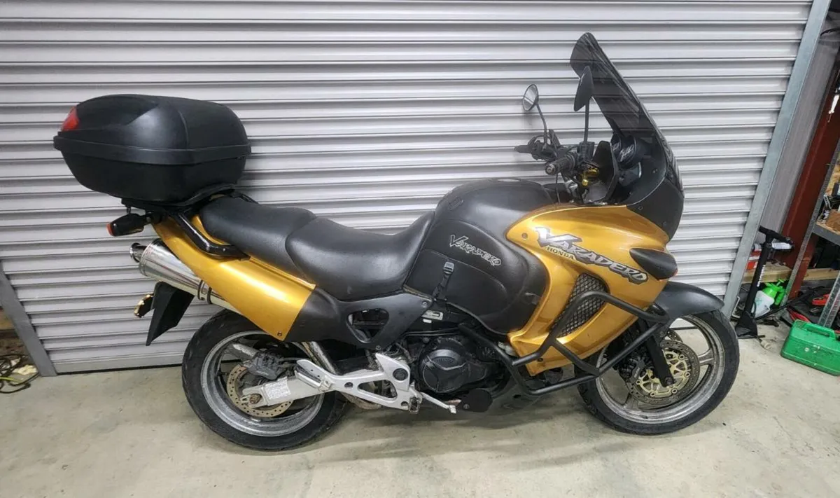 Honda Varadero XL1000V 2001 - Image 2