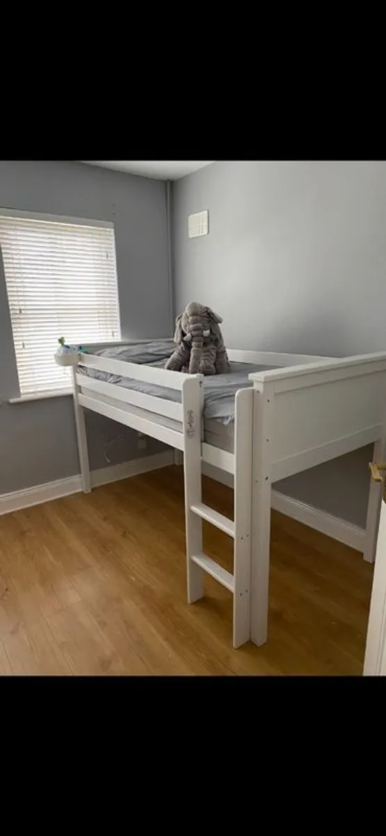 Mid Sleeper - Image 1