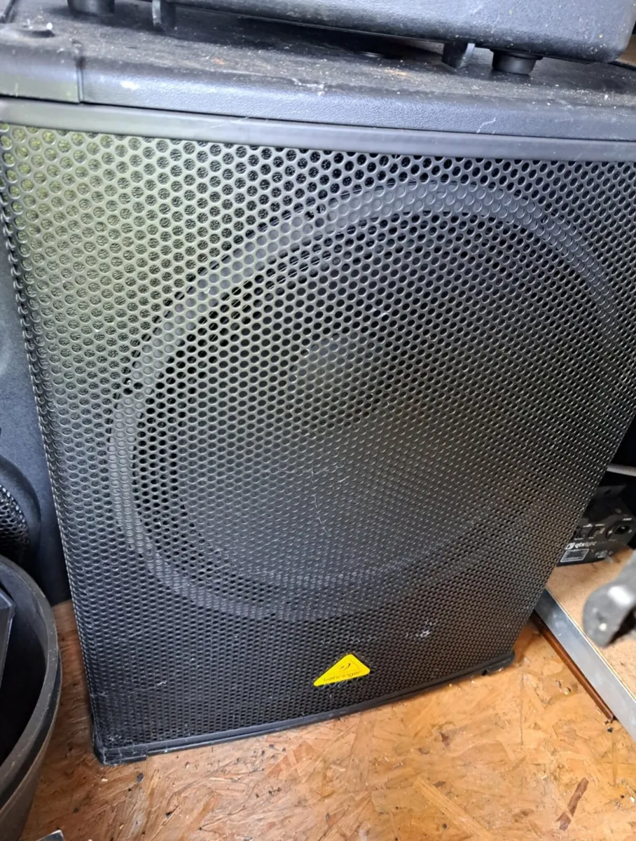 DJ Equipment - Image 2