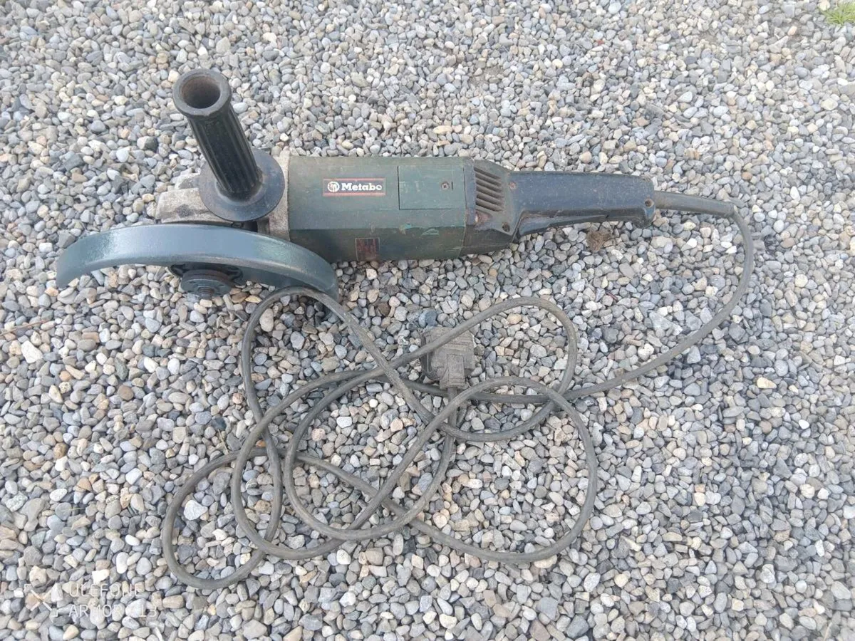 Metabo 9" angle grinder - Image 1