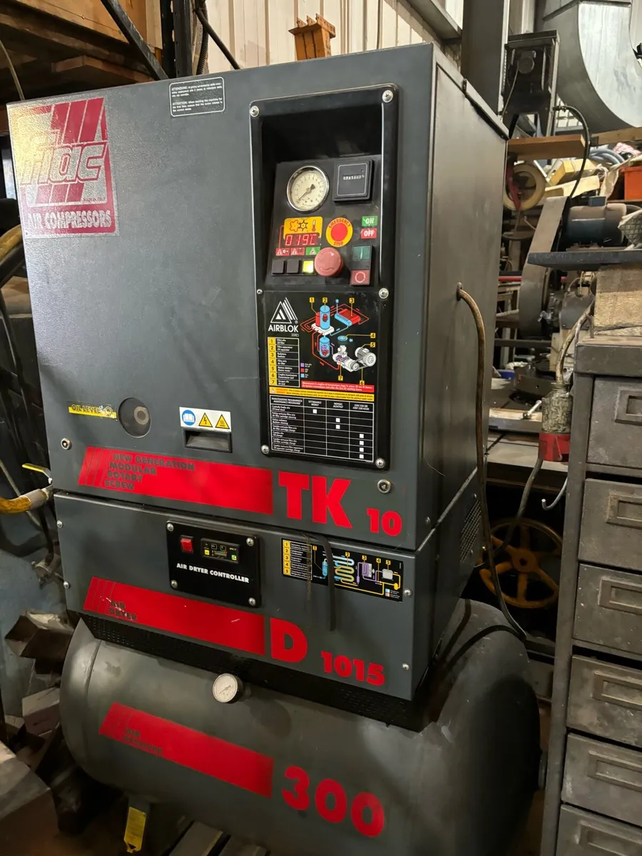 Screw compressor perfectly working - Image 1