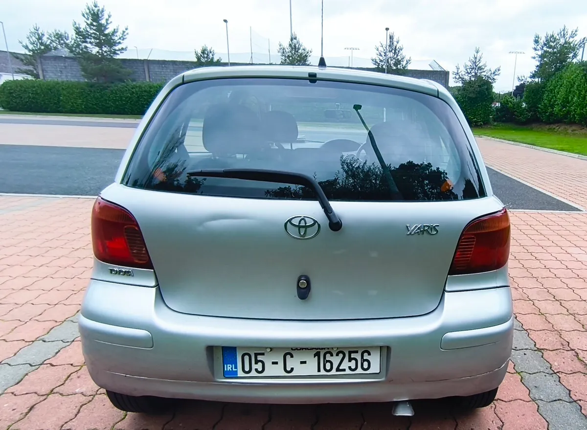Toyota Yaris - Image 2