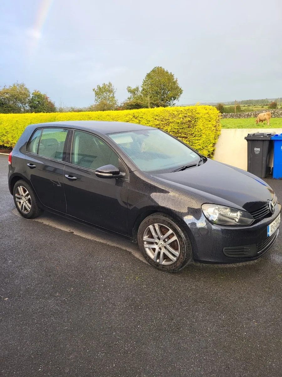 Volkswagen Golf 2010 - Image 1