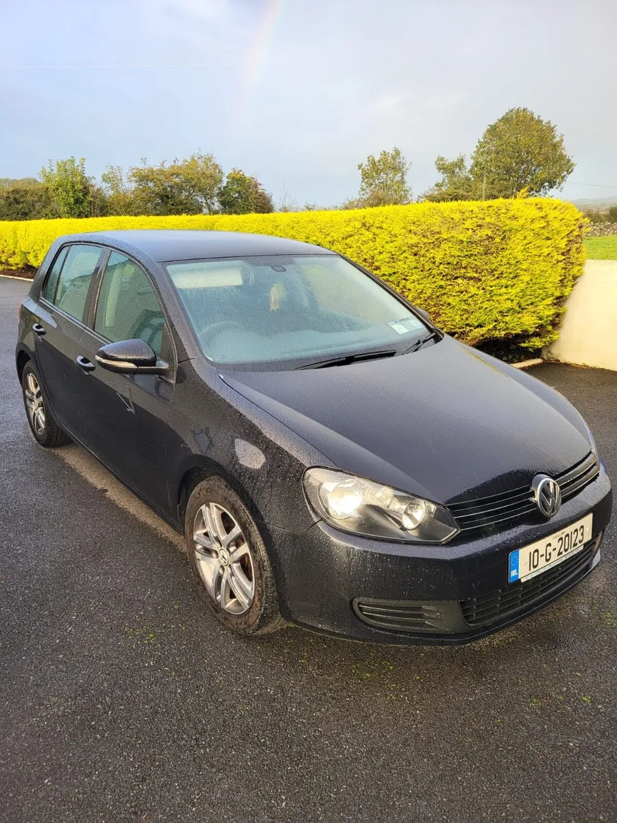 Volkswagen Golf 2010 - Image 2