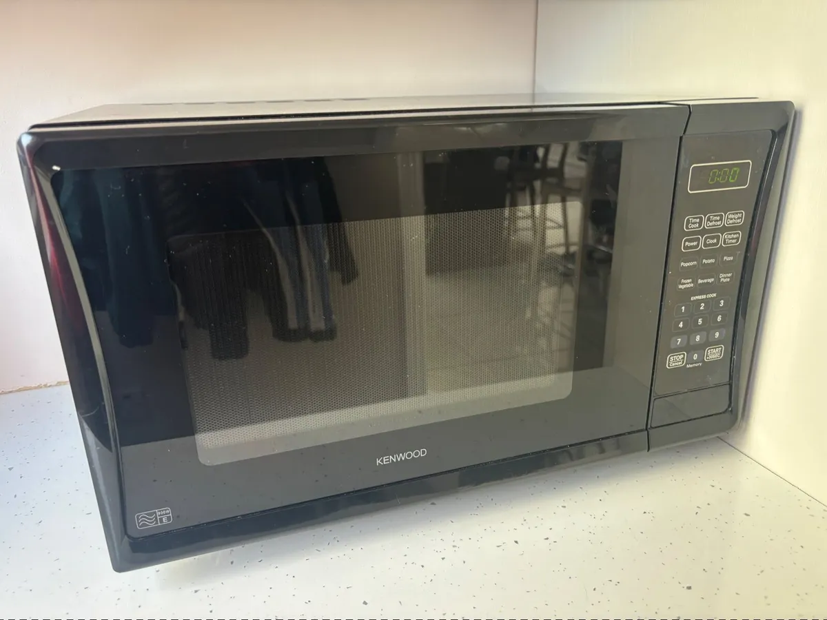 Kenwood digital Microwave - Black