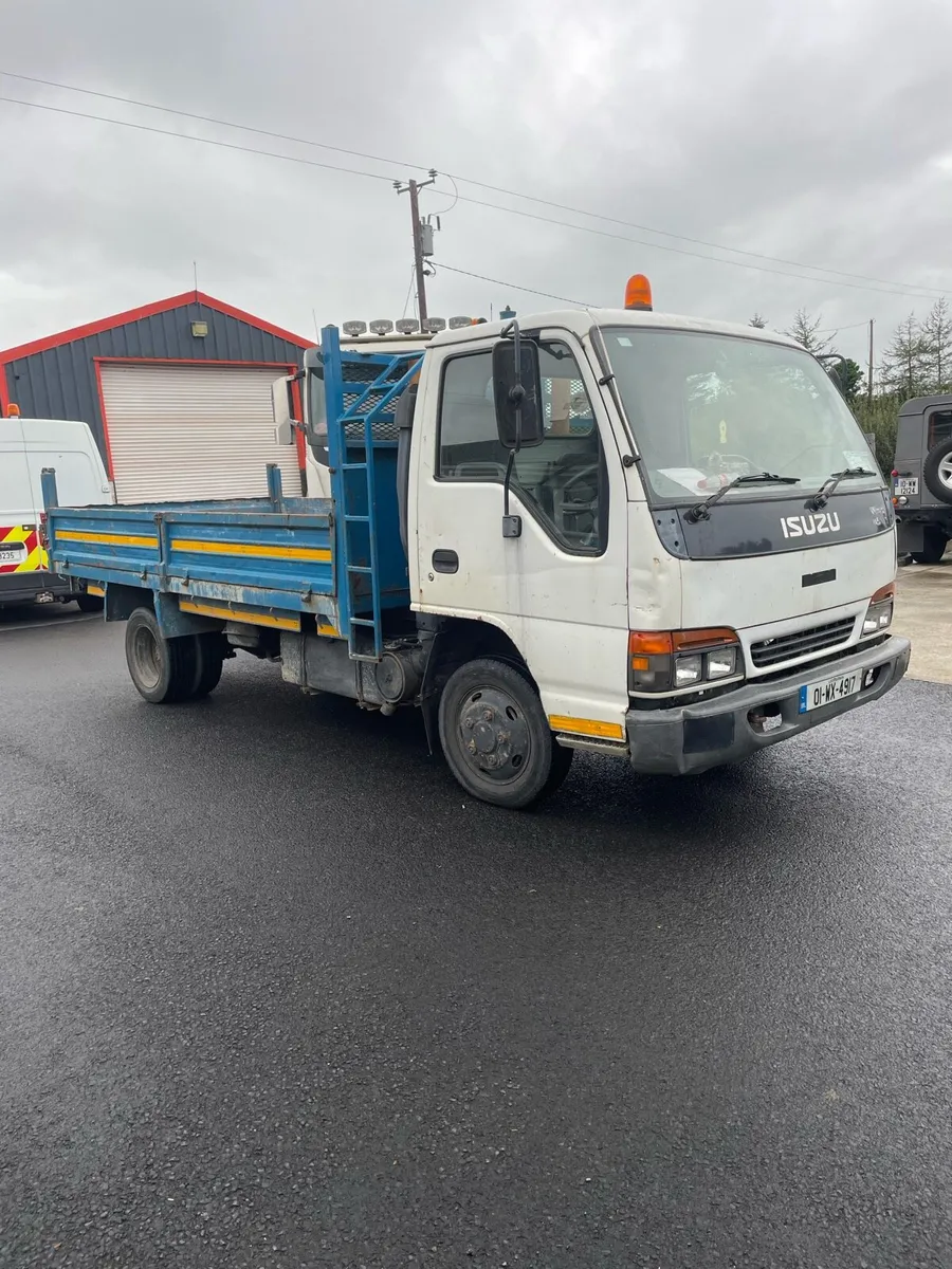 Isuzu npr - Image 1