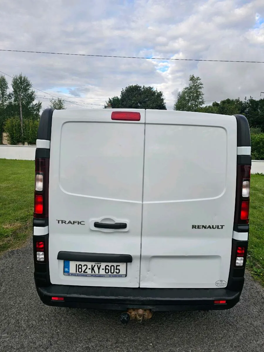Renault traffic refrigerator van - Image 4