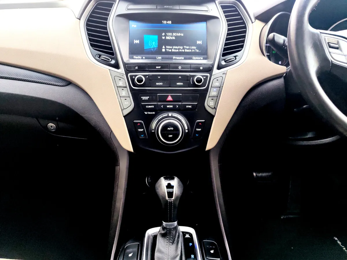Hyundai Santa Fe Premium. AUTO - Image 4