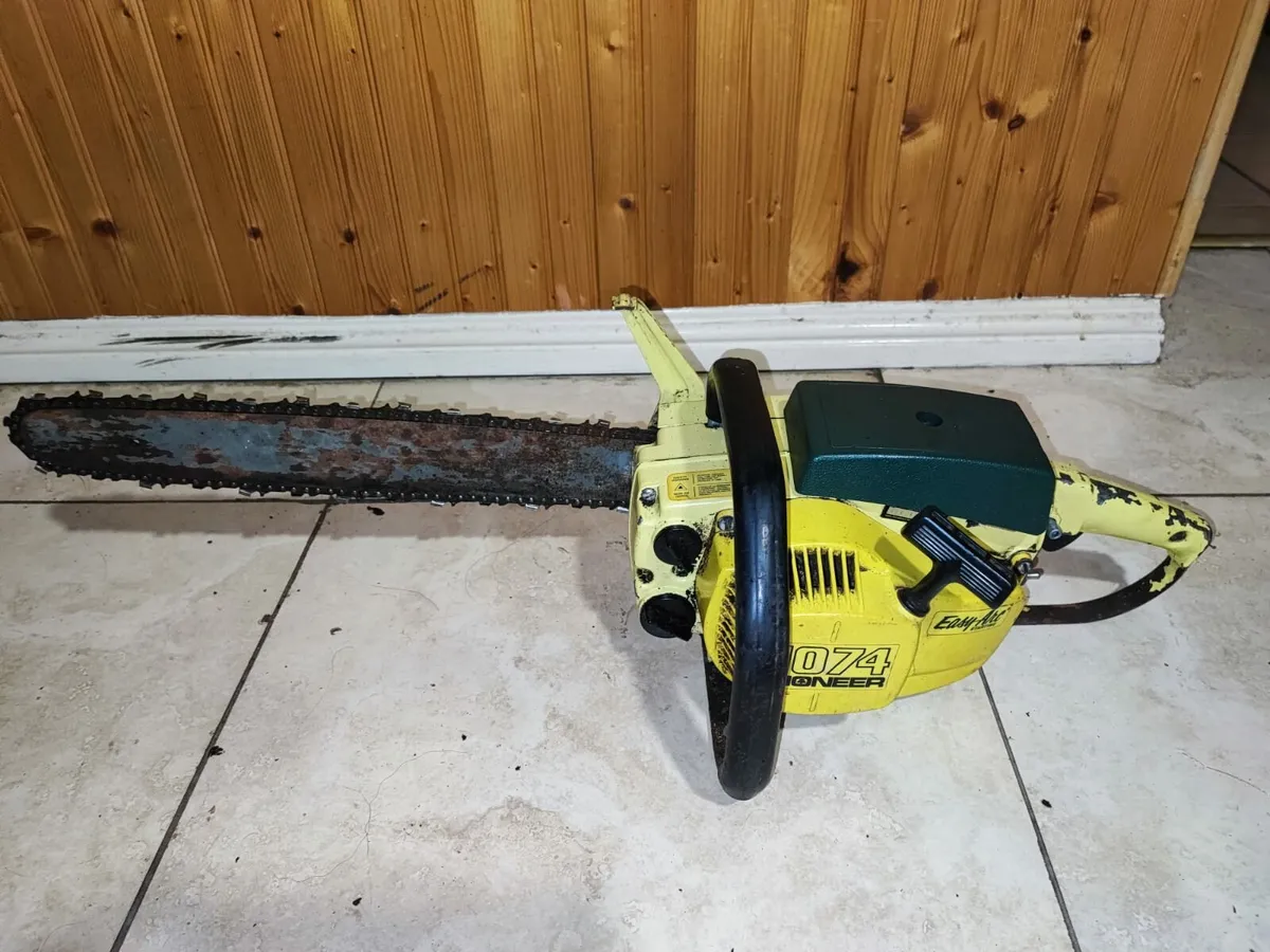 Homlite and Pioneer Chainsaw - Image 4
