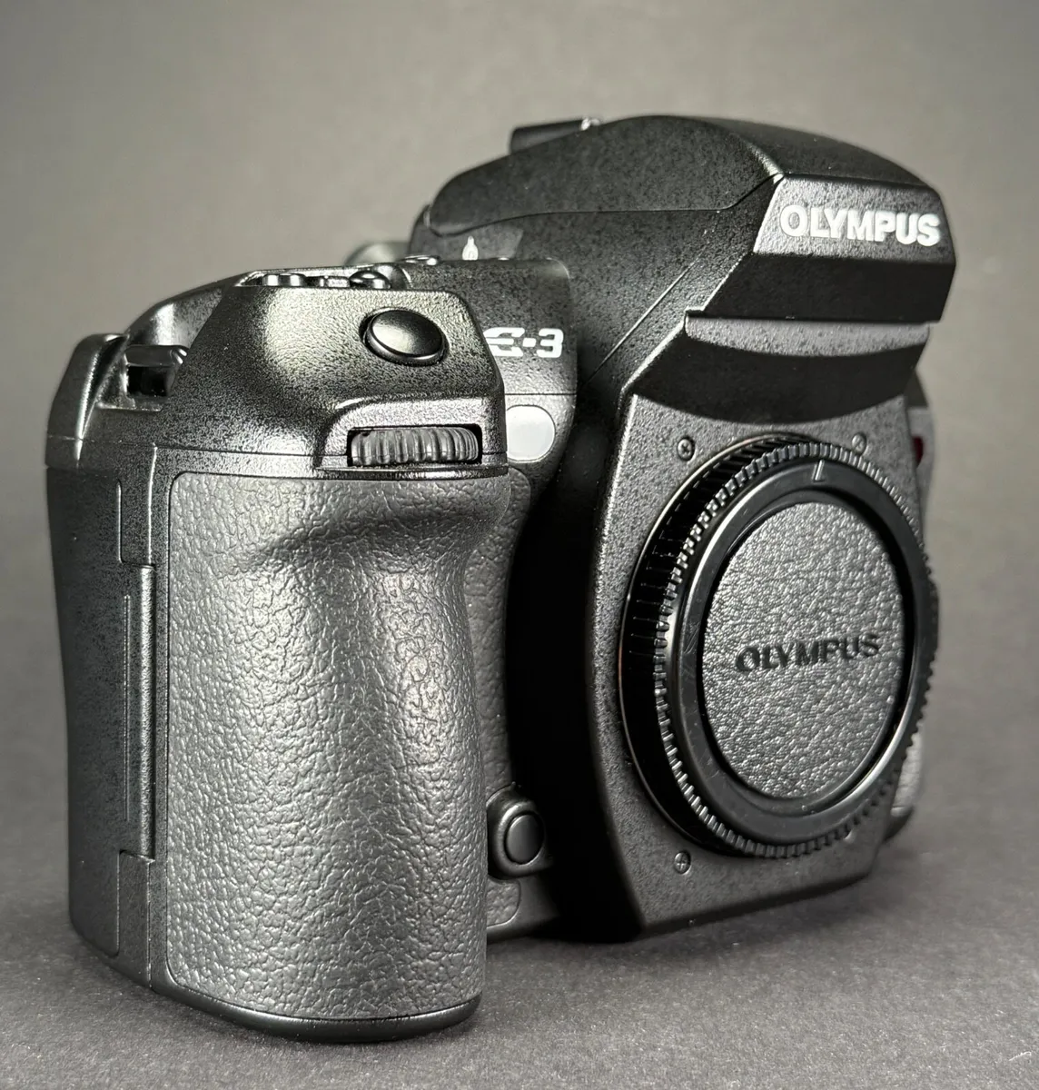 Olympus E3 &Olympus Zuiko Digital 12-60mm f2,8 SWD - Image 3