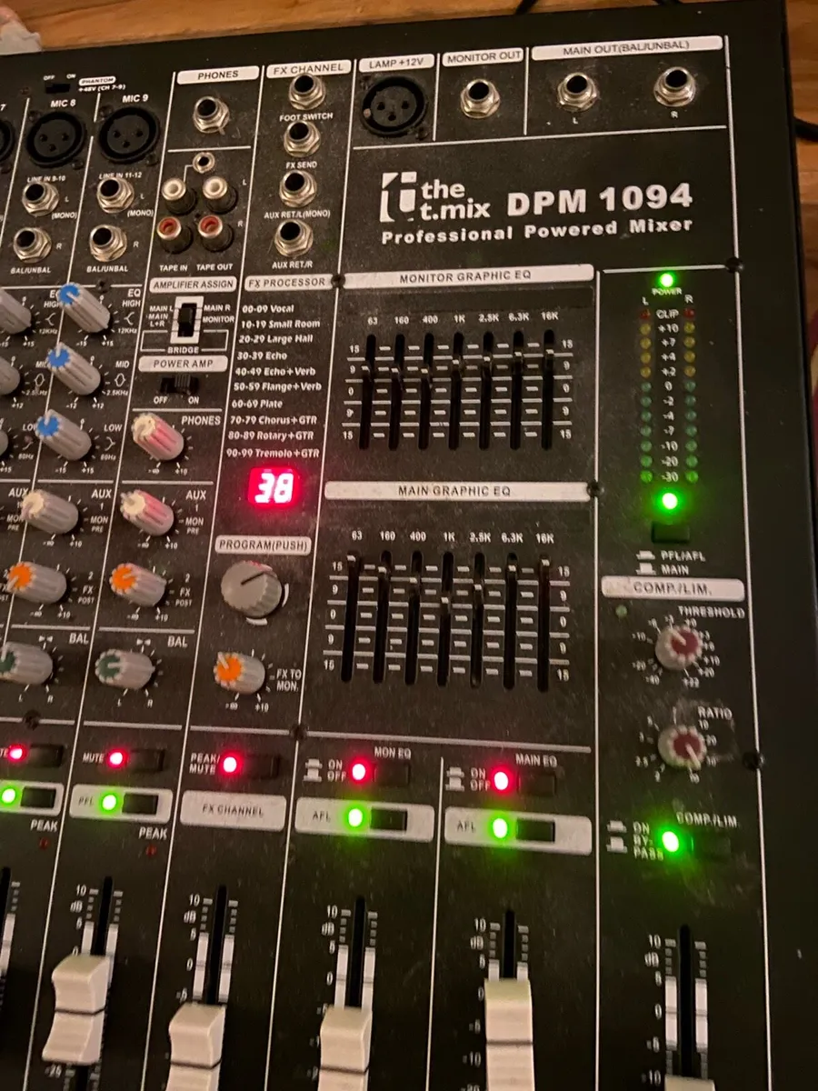 The t mix powered mixer desk 500 watt - Image 2