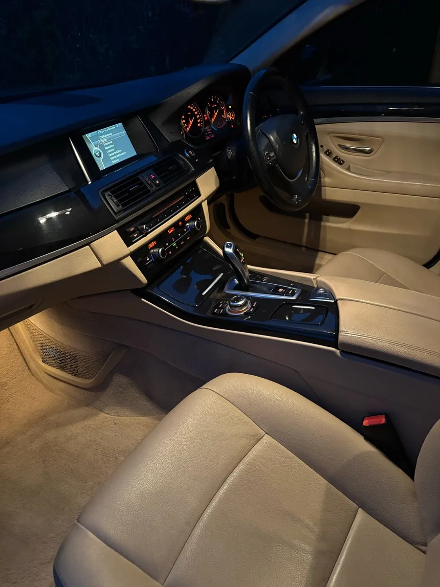 BMW 5 Series - Image 4