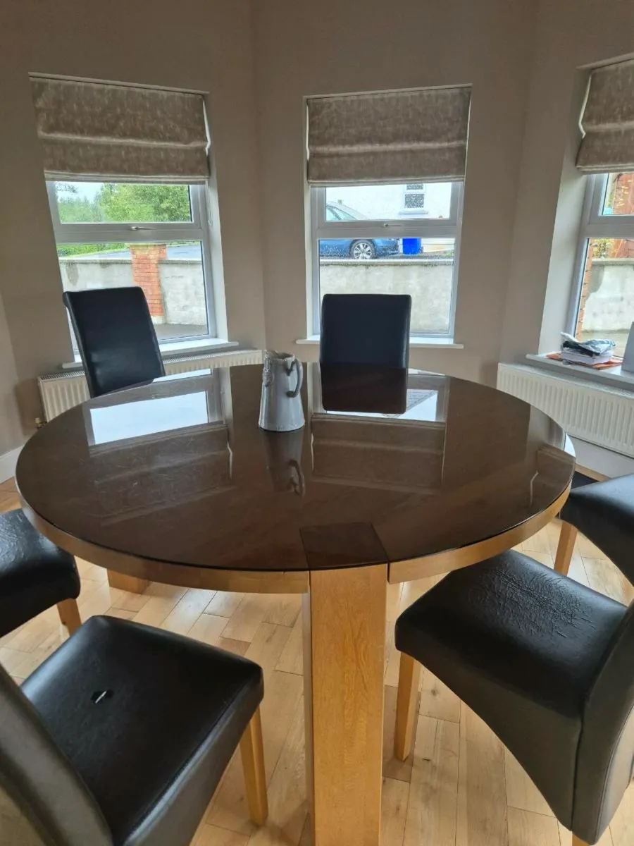 Dining table - Image 3