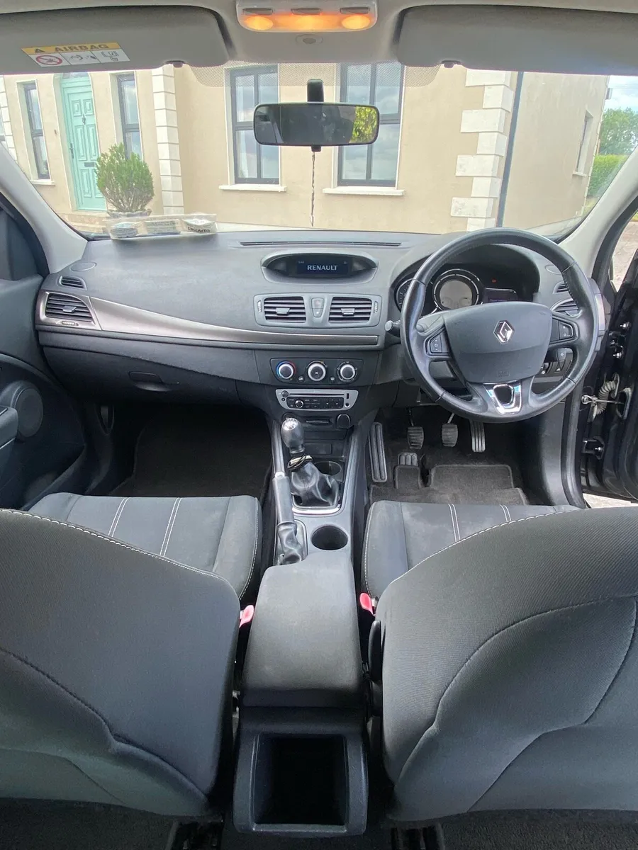 141 Renault Megane 1.5 DCI - Image 4