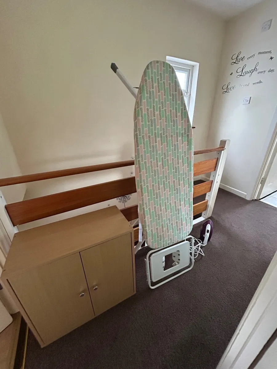 Suite of furniture - Image 2